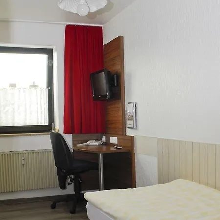 Hotel Haus Fassbender Otel Pulheim